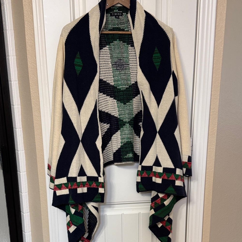 Beautiful Aztec Knit Sweater M
